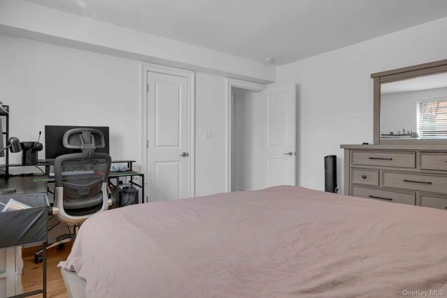 13240 Sanford Avenue 3R, Flushing, NY 11355