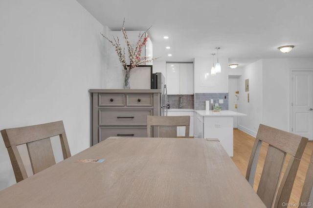 13240 Sanford Avenue 3R, Flushing, NY 11355