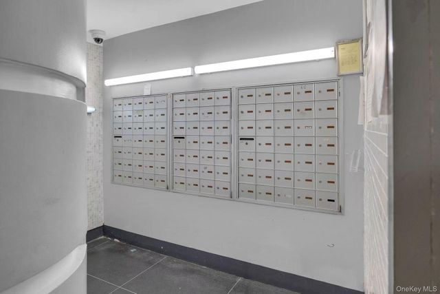 13240 Sanford Avenue 3R, Flushing, NY 11355