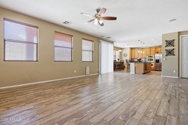 8342 W BUCKHORN Trail, Peoria, AZ 85383