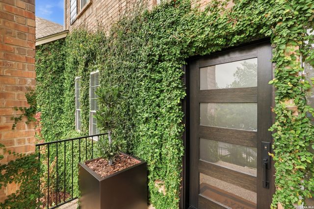18718 Crosstimber, San Antonio, TX 78258