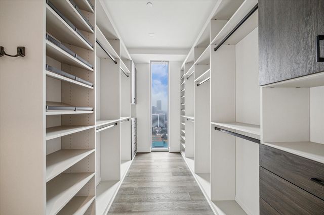 1711 Allen Parkway 1803, Houston, TX 77019