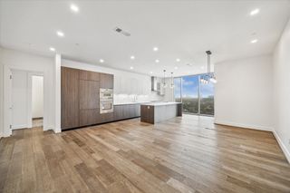 1711 Allen Parkway 1803, Houston, TX 77019