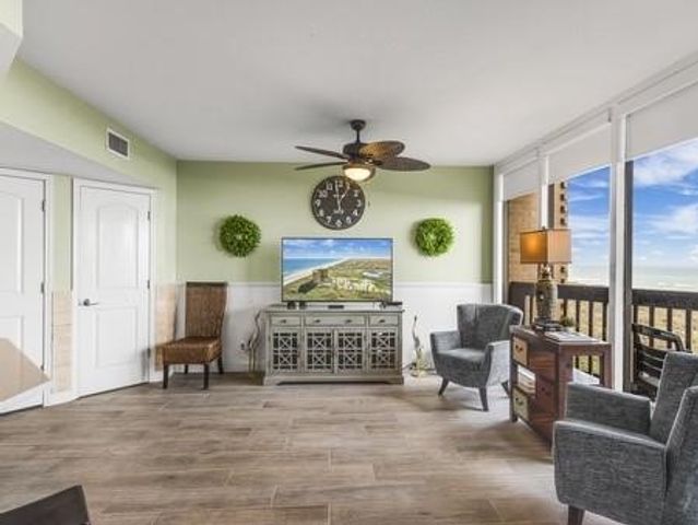 6745 Seacomber Dr 302, Port Aransas, TX 78373