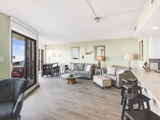 6745 Seacomber Dr 302, Port Aransas, TX 78373