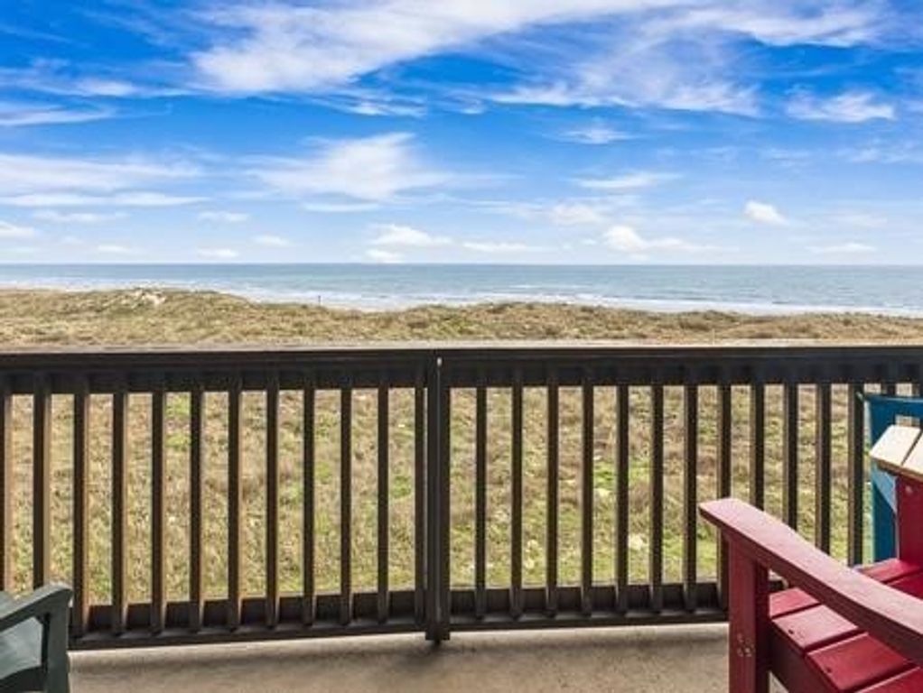 6745 Seacomber Dr 302, Port Aransas, TX 78373 — photo 2