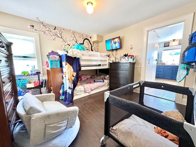 21 Brock Street, Manchester, NH 03102