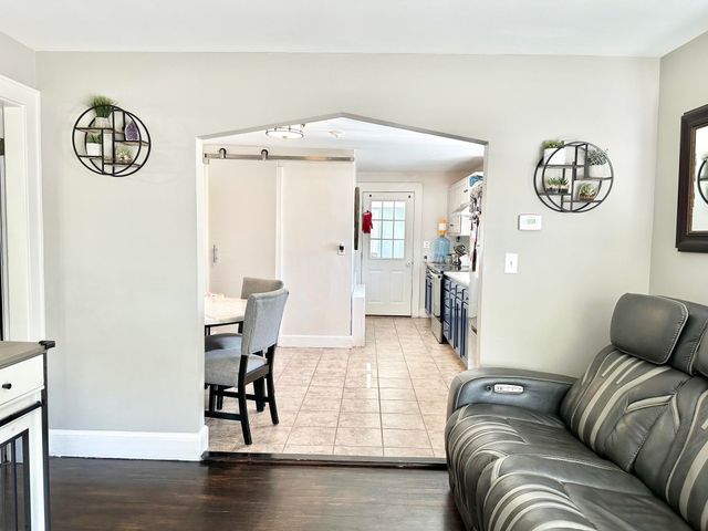 21 Brock Street, Manchester, NH 03102