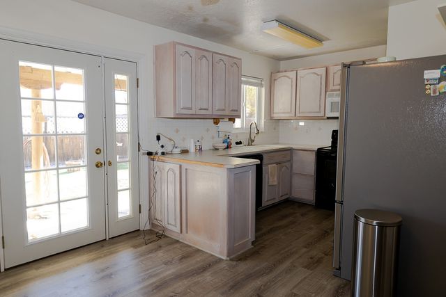 814 Sunset Drive, Espanola, NM 87532