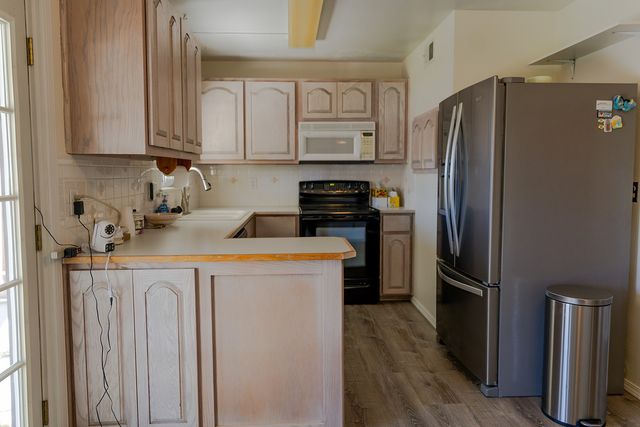 814 Sunset Drive, Espanola, NM 87532