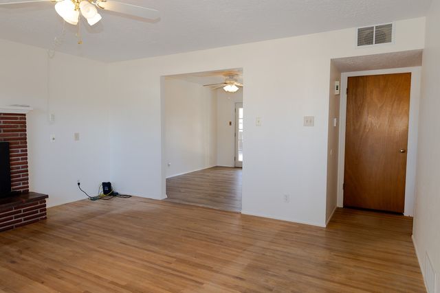 814 Sunset Drive, Espanola, NM 87532