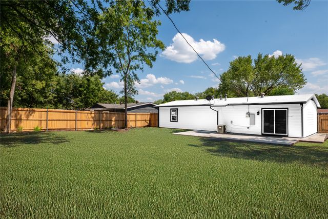 1917 Sidney Street, Arlington, TX 76010