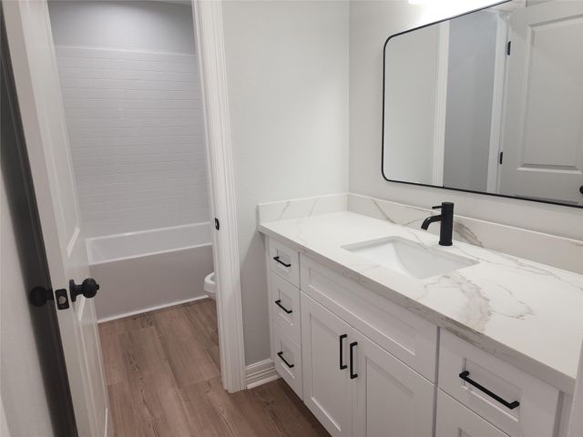 2651 Beaumont Avenue A, Liberty, TX 77575