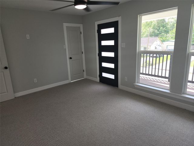 2651 Beaumont Avenue A, Liberty, TX 77575