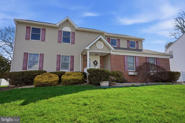 429 GRAND AVE, Langhorne, PA 19047