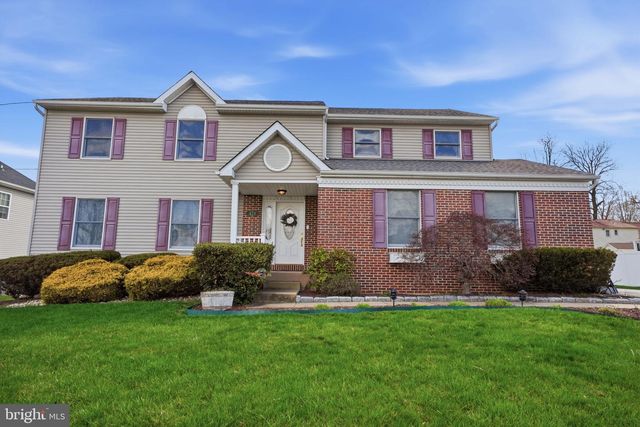 429 GRAND AVE, Langhorne, PA 19047