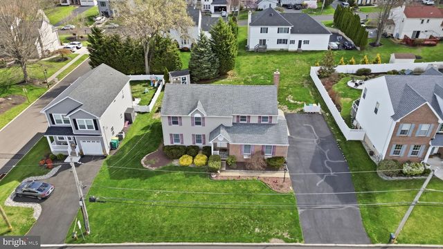 429 GRAND AVE, Langhorne, PA 19047