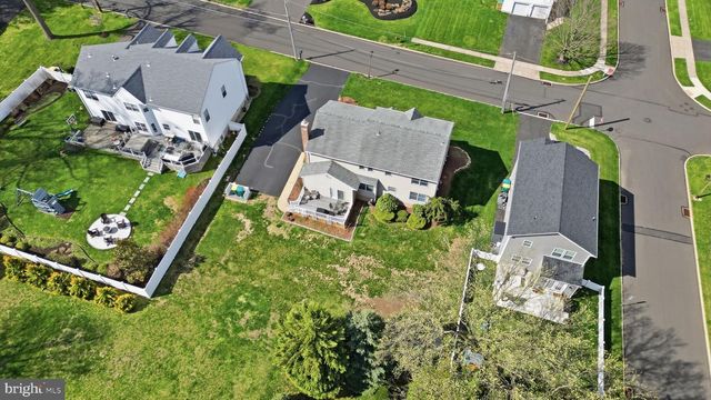 429 GRAND AVE, Langhorne, PA 19047
