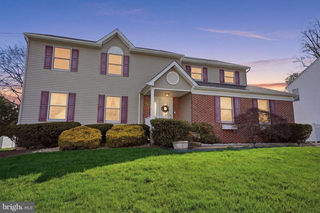429 GRAND AVE, Langhorne, PA 19047