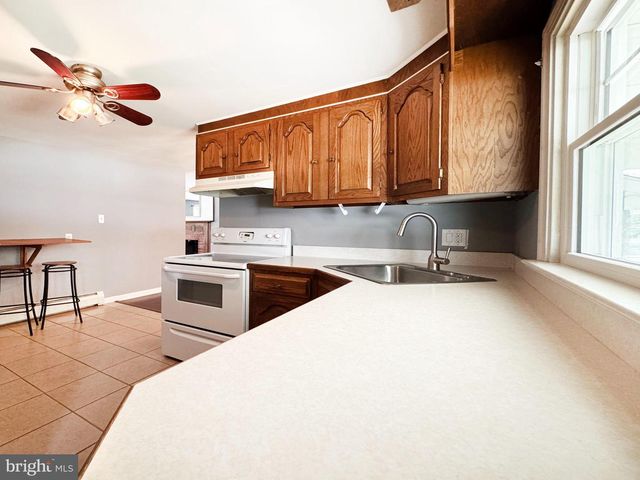 1228 CLYDE RD, Warminster, PA 18974