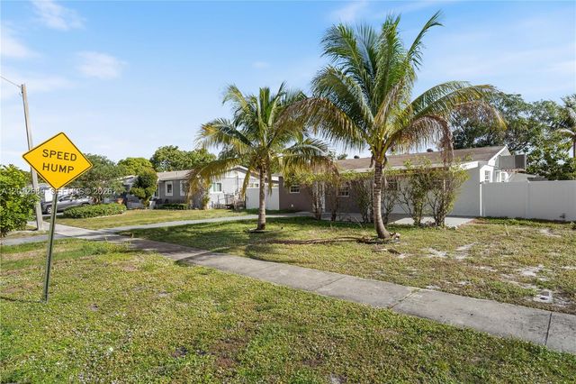 1360 SW 6th Ter 0, Deerfield Beach, FL 33441