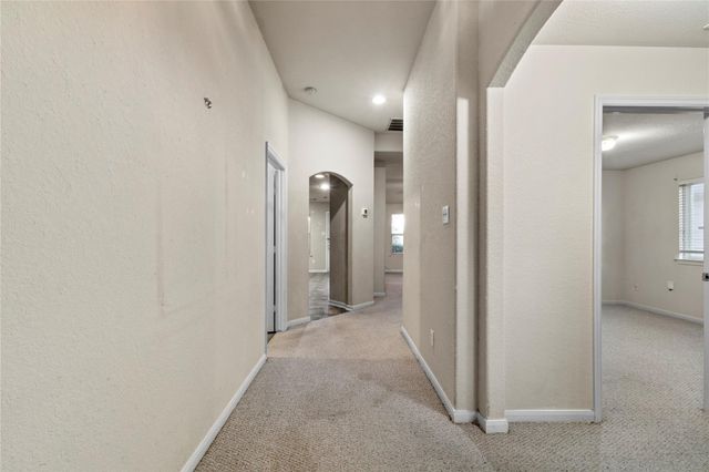 9515 Summer Laurel Lane, Houston, TX 77088