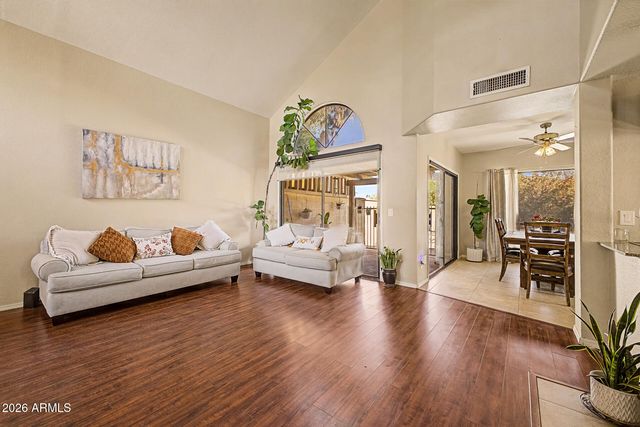 929 E MANOR Drive, Chandler, AZ 85225