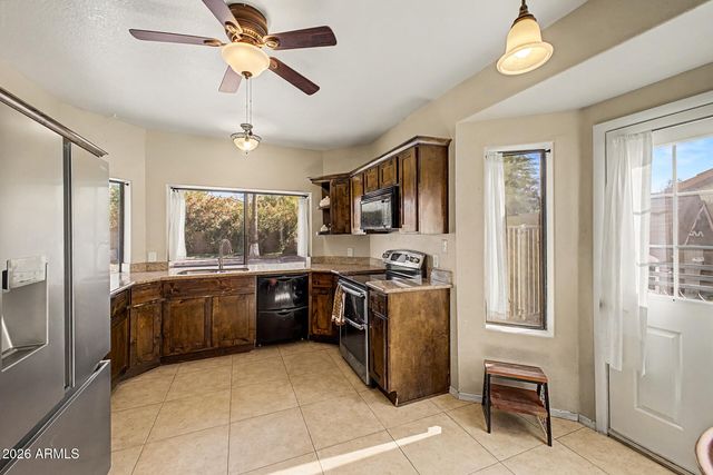 929 E MANOR Drive, Chandler, AZ 85225