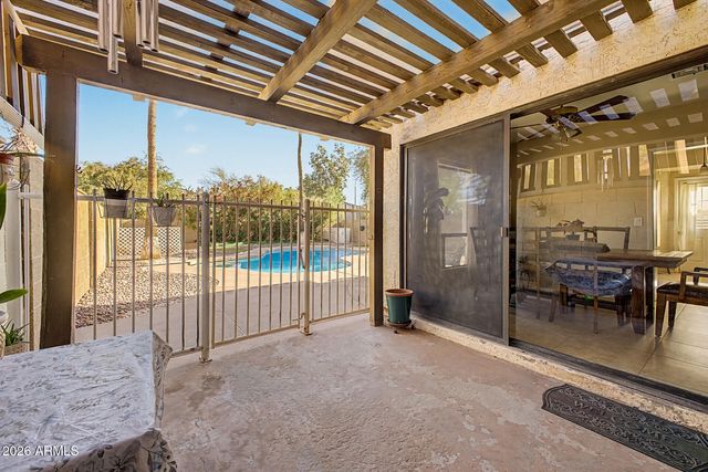929 E MANOR Drive, Chandler, AZ 85225