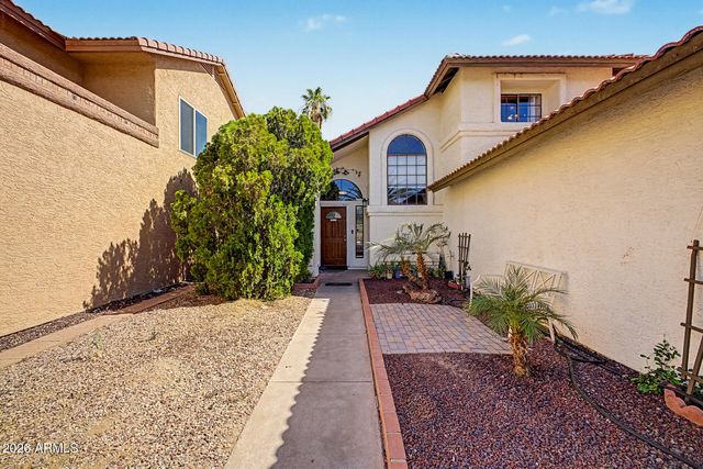 929 E MANOR Drive, Chandler, AZ 85225
