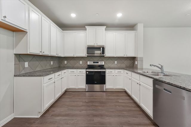 1274 Alamo Drive, Lewisville, TX 75077