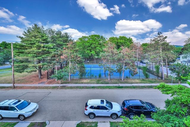 1877 Hyde Park Ave 3, Boston, MA 02136