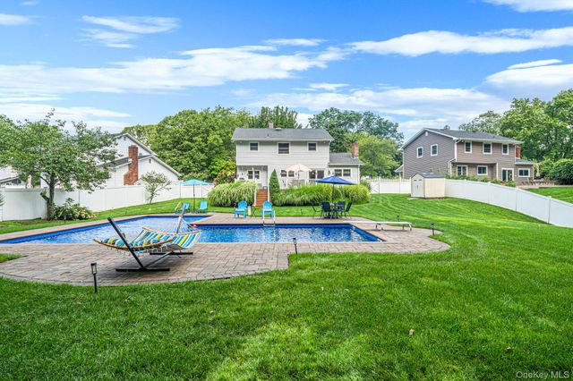 5 Rockhill Road, Rocky Point, NY 11778