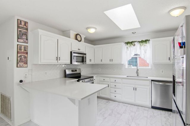 2708 Creeks Edge Lane, Navarre, FL 32566