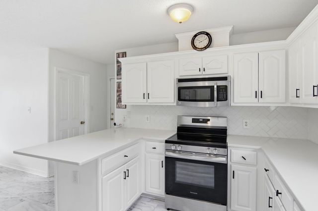 2708 Creeks Edge Lane, Navarre, FL 32566