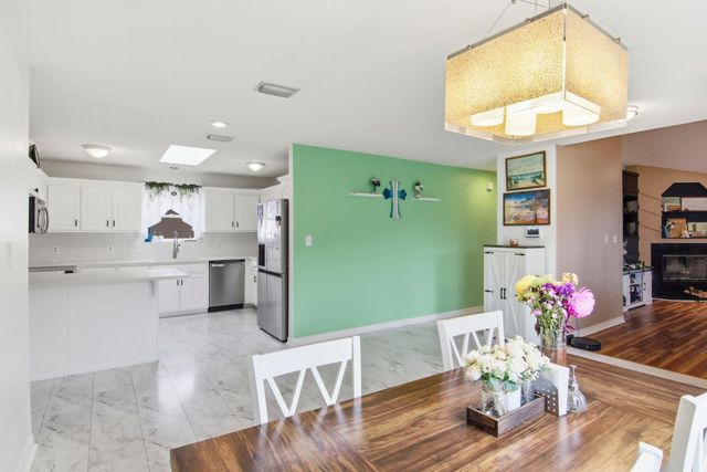 2708 Creeks Edge Lane, Navarre, FL 32566