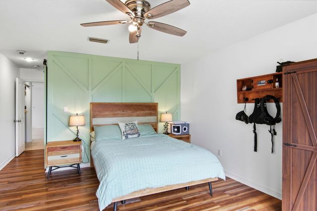 2708 Creeks Edge Lane, Navarre, FL 32566