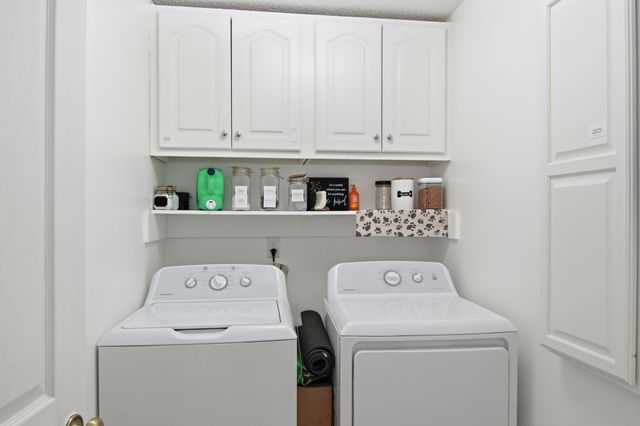 2708 Creeks Edge Lane, Navarre, FL 32566