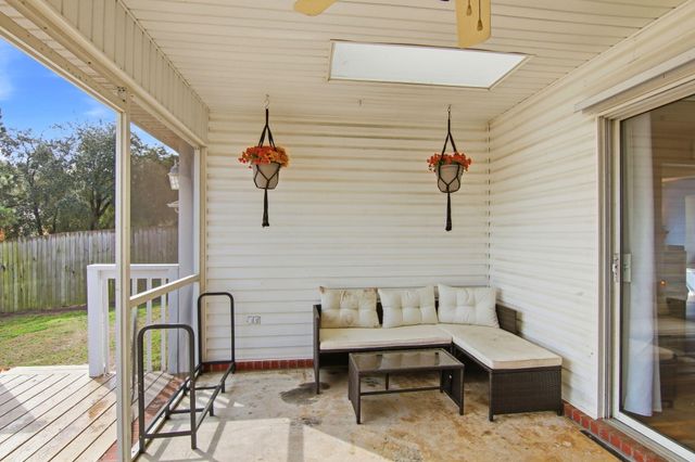 2708 Creeks Edge Lane, Navarre, FL 32566