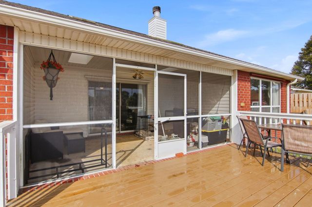 2708 Creeks Edge Lane, Navarre, FL 32566