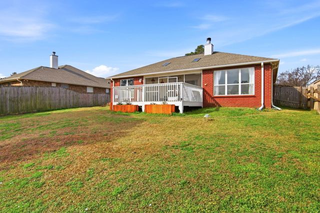 2708 Creeks Edge Lane, Navarre, FL 32566