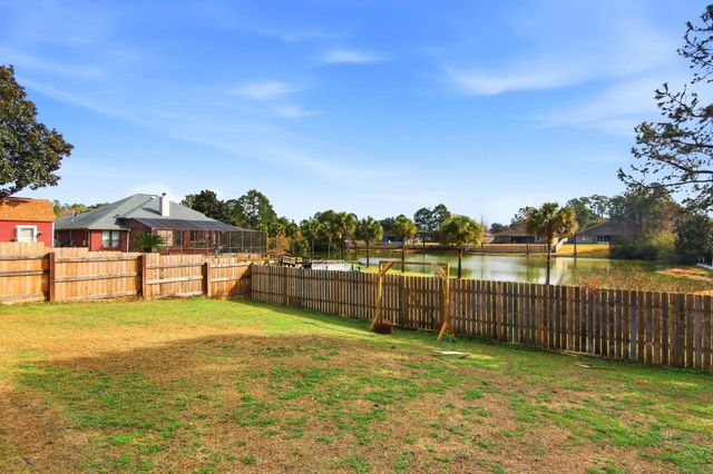 2708 Creeks Edge Lane, Navarre, FL 32566