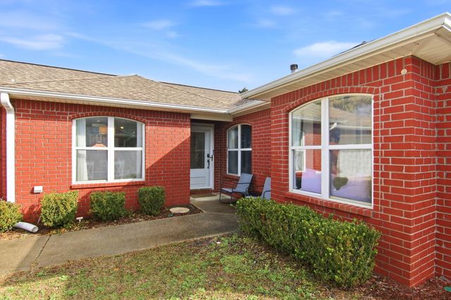 2708 Creeks Edge Lane, Navarre, FL 32566