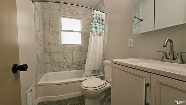 14201 Poplar Street, Southgate, MI 48195