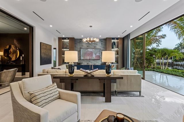 4111 Ibis Point Circle, Boca Raton, FL 33431