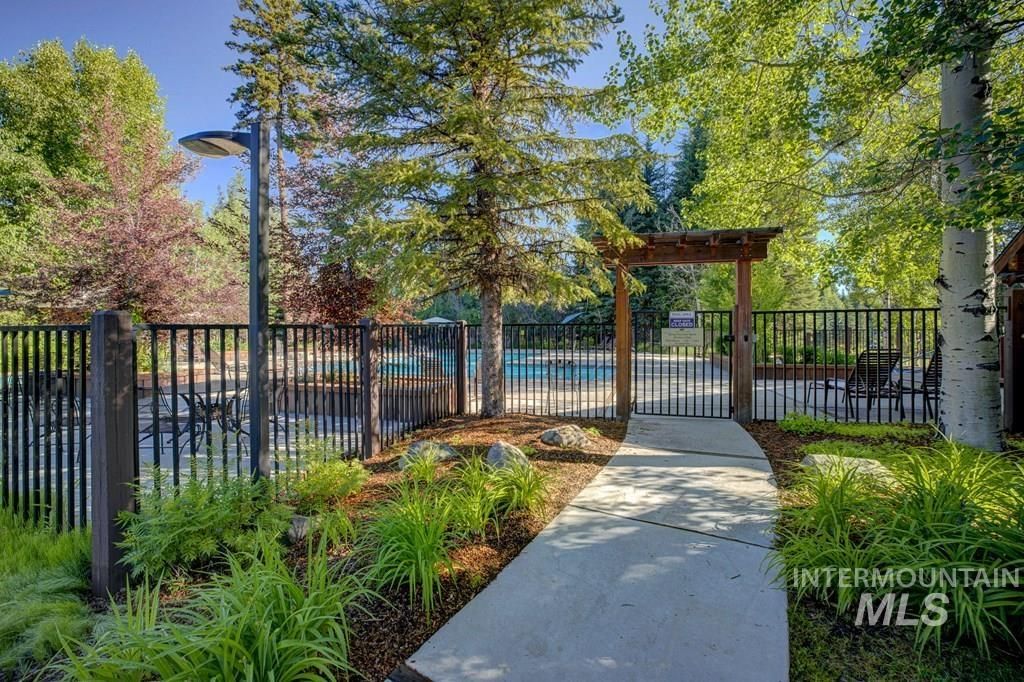 1391 Hearthstone Court 18-D, McCall, ID 83638 photo 32