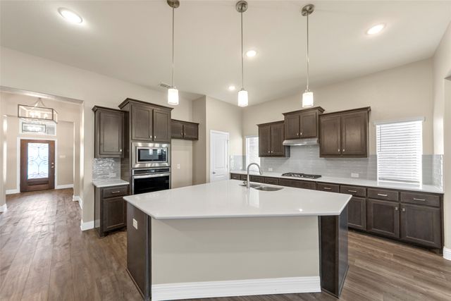 807 Anne Court, Anna, TX 75409