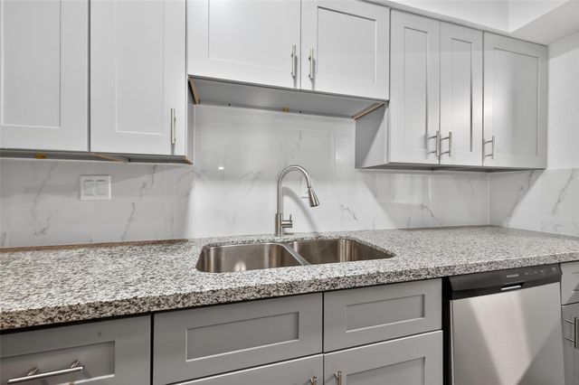 6201 Ranchester Drive 29, Houston, TX 77036