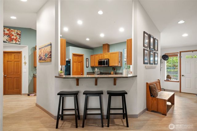 171 E Rauschert Road, Grapeview, WA 98546