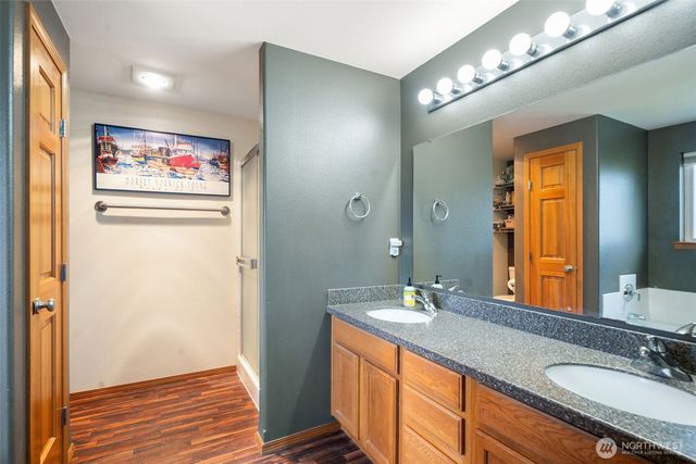 171 E Rauschert Road, Grapeview, WA 98546